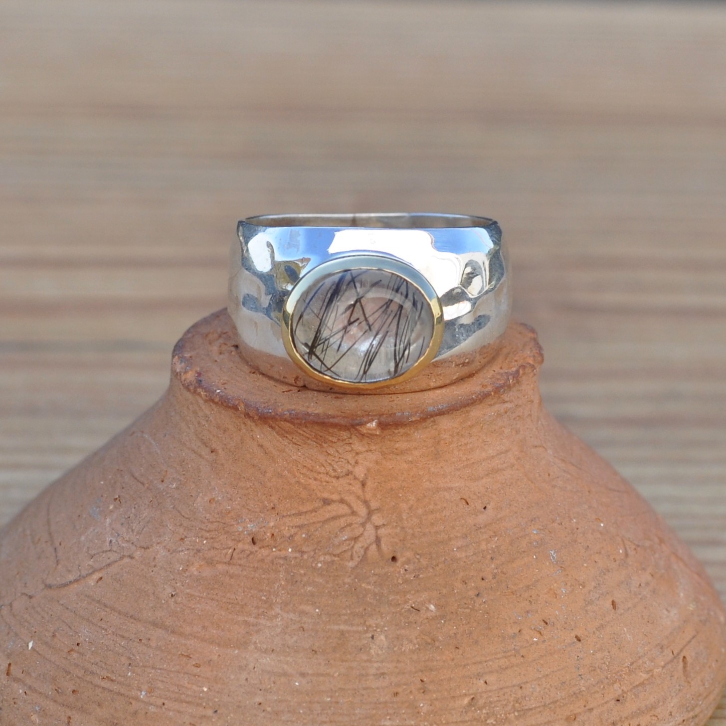 NEW ! Bague anneau large en argent martelé et pierre Quartz tourmaline ovale T60
