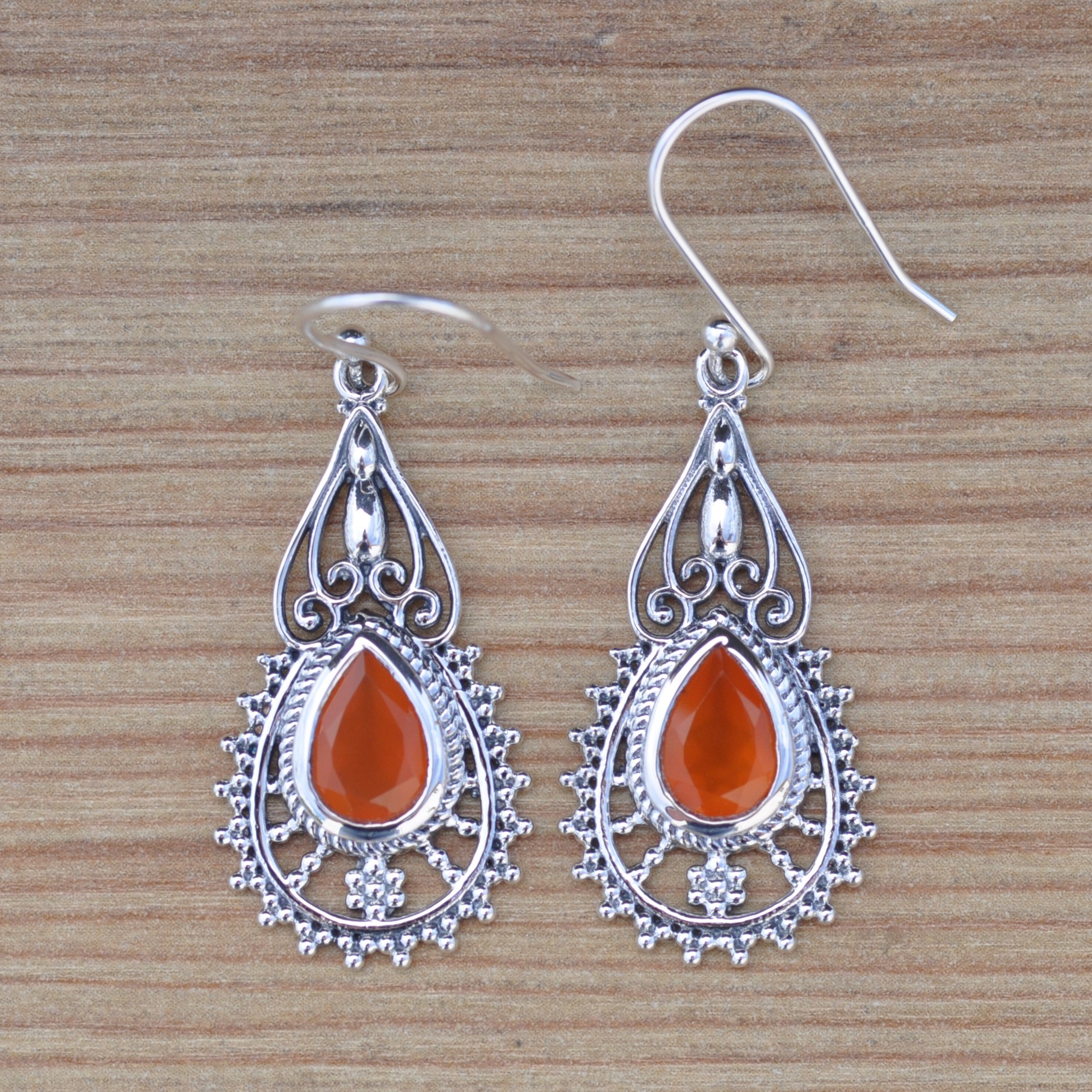 NEW ! Boucles d'oreilles ciselées en argent et pierre Cornaline (orange)