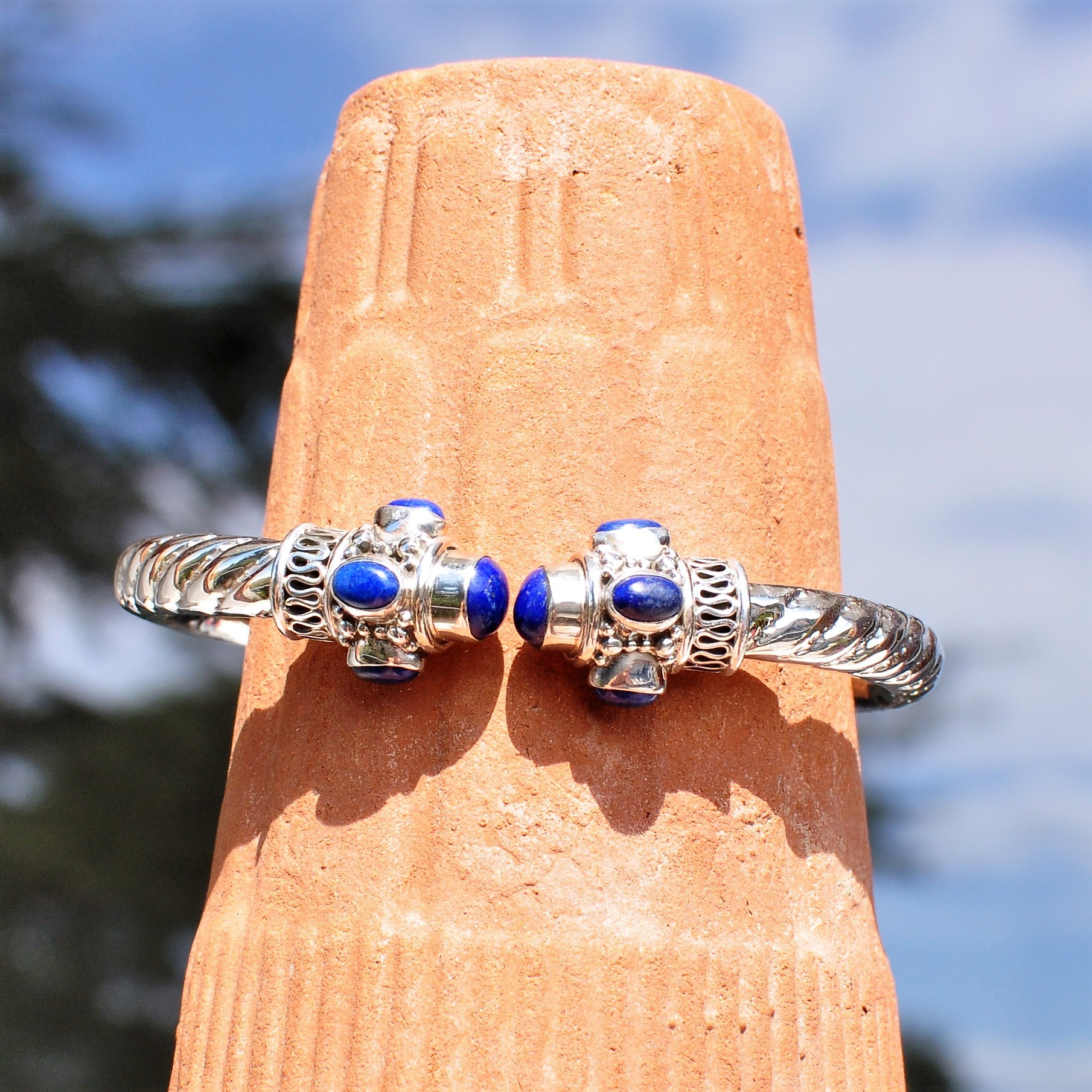 Bracelet ouvert jonc argent 8 pierres en lapis lazuli (bleu)
